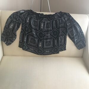 THE HANGER        CROPPED LONG SLEEVE  LARGE